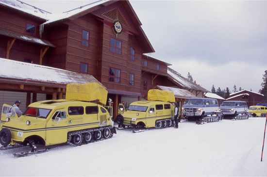 Yellowstone in Winter, Bombardier, snowcoach