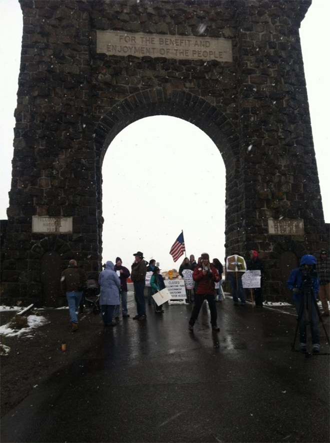 Protesters at Yellowstone's North Gate