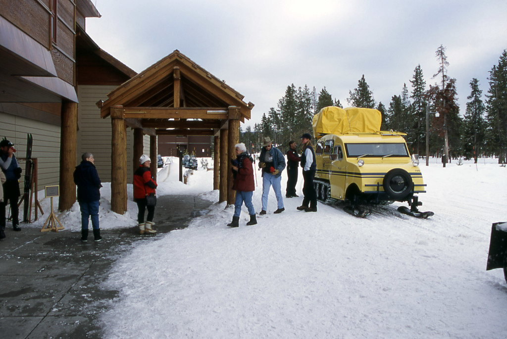 Yellowstone, Bombardier, Snowcoach