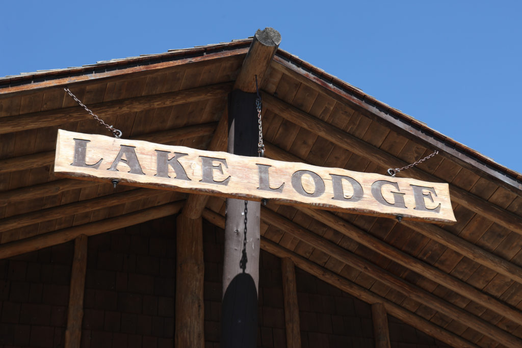 lake lodge sign 2013