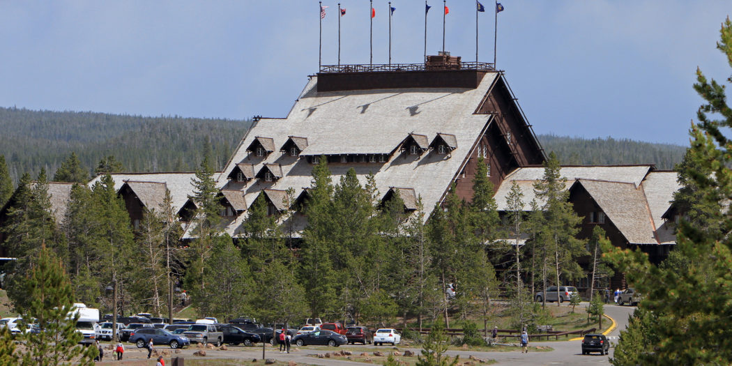 Old Faithful Inn - Yellowstone Insider